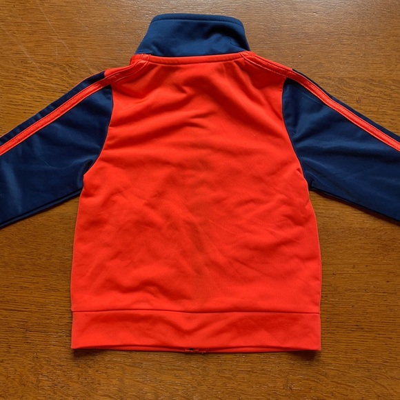 Adidas track suit for Boys 2T - Picture 8 of 8